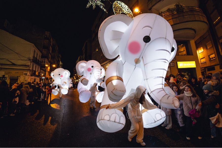 Pasacalle elefantinos espectáculos de calle